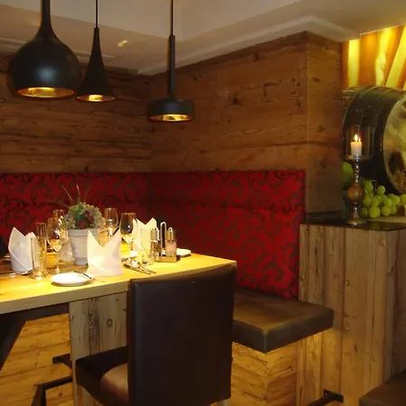 La Pasta Hotel Restaurant