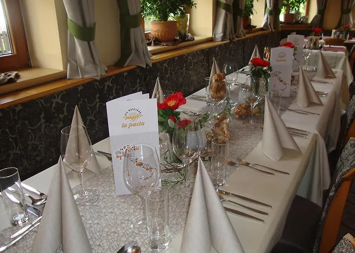 Otel La Pasta Restaurant Stumm