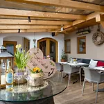 La Pasta Restaurant Hotel