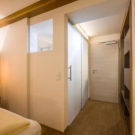 La Pasta Restaurant 2*