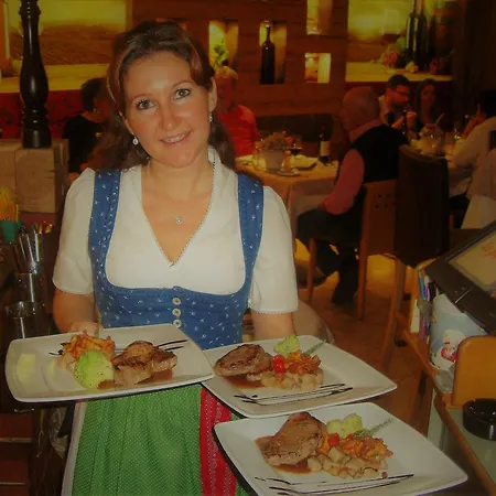 Hotel La Pasta Restaurant